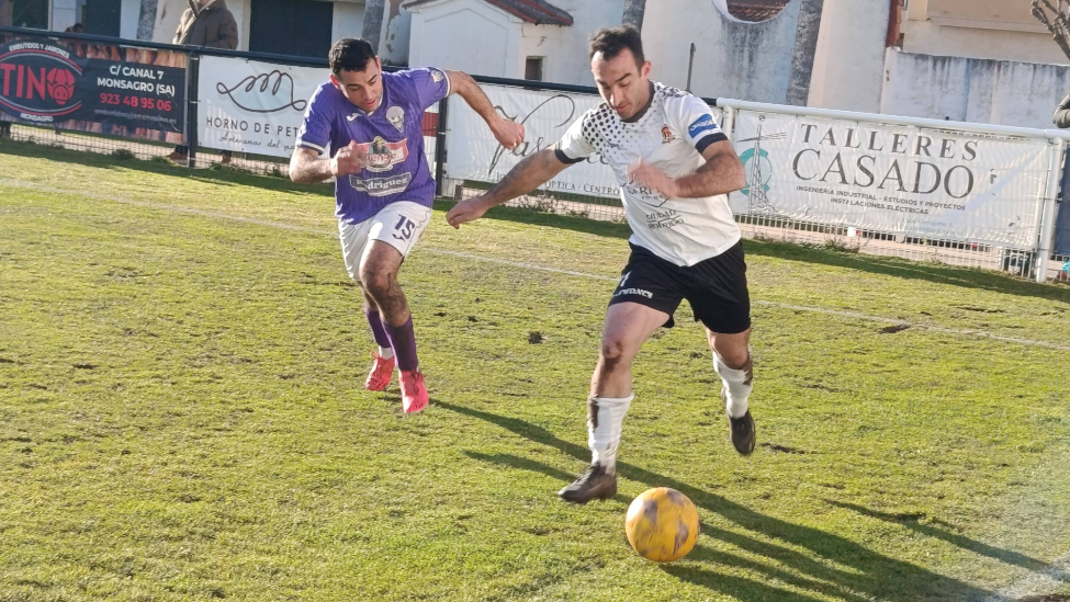 La Bañeza FC empata en el último suspiro ante el Ciudad Rodrigo, consigue un punto de oro