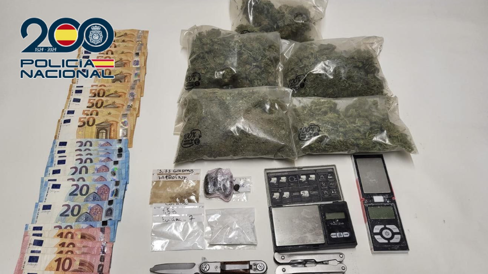 La Policía Nacional desmantela un punto de venta de drogas en un domicilio de León