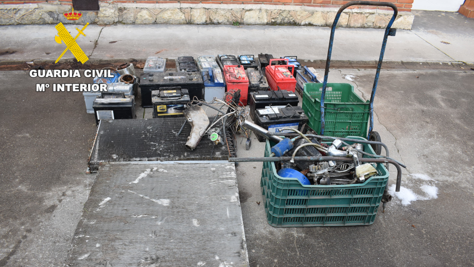 Detenidas cuatro personas por el robo en una granja avícola