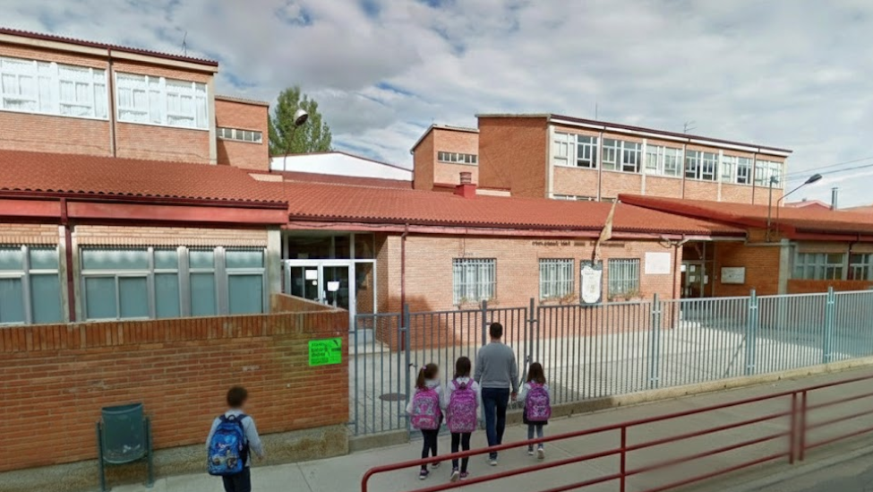 Familias de León se movilizan para pedir que 1º y 2º de la ESO se impartan en los colegios de primaria