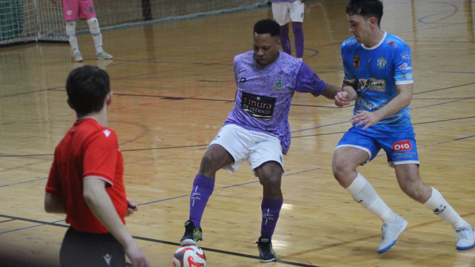 La falta de puntería castiga al Finura de Ibérico en una remontada del San Cristóbal