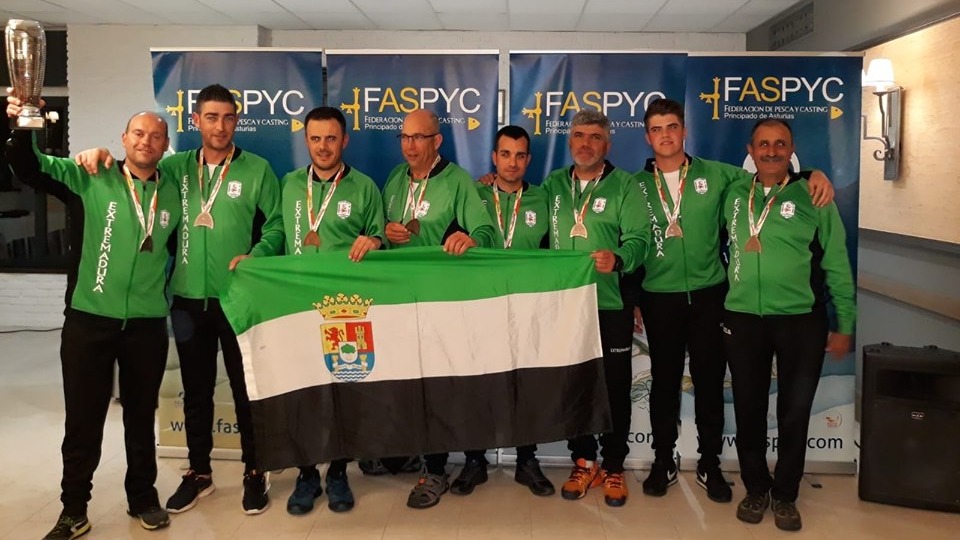 Selecci&oacute;n de Extremadura tercera en el Nacional de Salmonidos Mosca