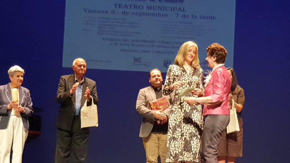 Éxito rotundo: la Fundación Conrado Blanco celebra el Recital 'Versos a Charo'