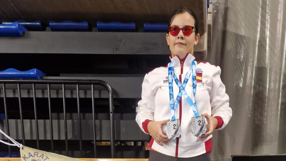 Doble plata para la bañezana Alicia Miguélez en la I Copa Internacional de Parakárate