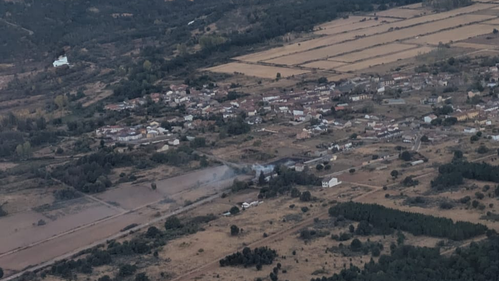 Un nuevo incendio en Nogarejas este jueves pone en alerta a varios medios de extinción