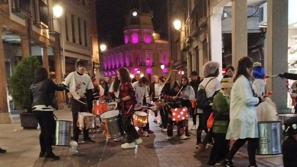 ¡La Bañeza se prepara para Halloween! Hinchables, Gymkhana y DJ en la Plaza Mayor