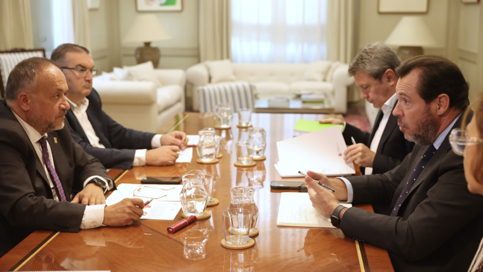 Óscar Puente confirma que el estudio de viabilidad de la línea ferroviaria Vía de la Plata estará a principios de 2026