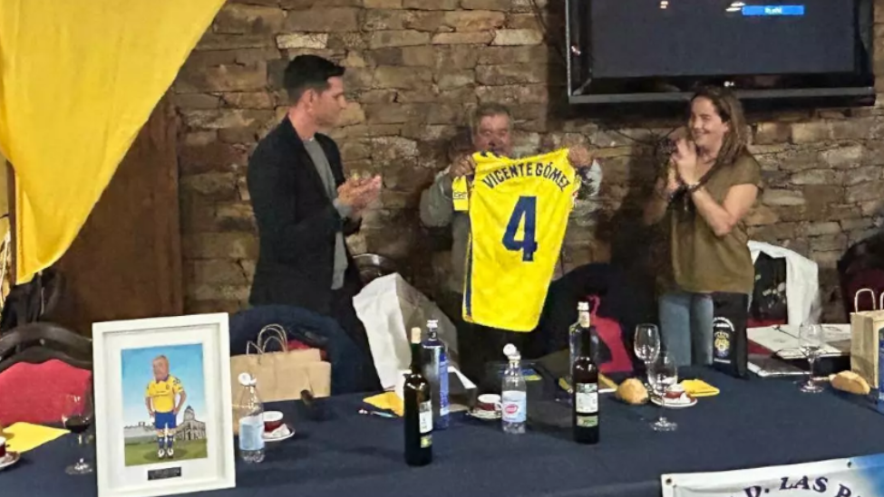 La Peña UD Las Palmas celebró su XXIV Aniversario y el hermanamiento con Canarias