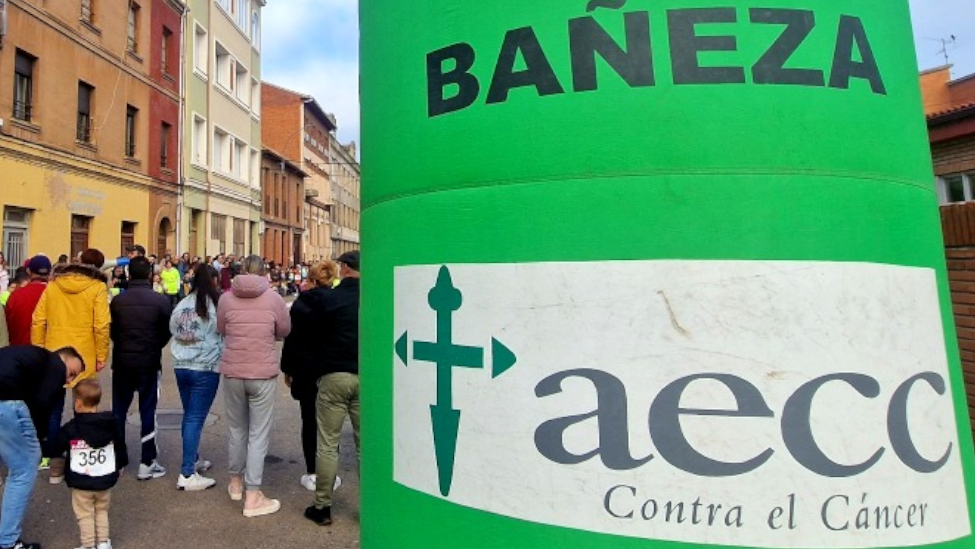 La AECC de La Bañeza lanza la campaña 'Nos lo Tomamos a Pecho' y preparan actividades solidarias
