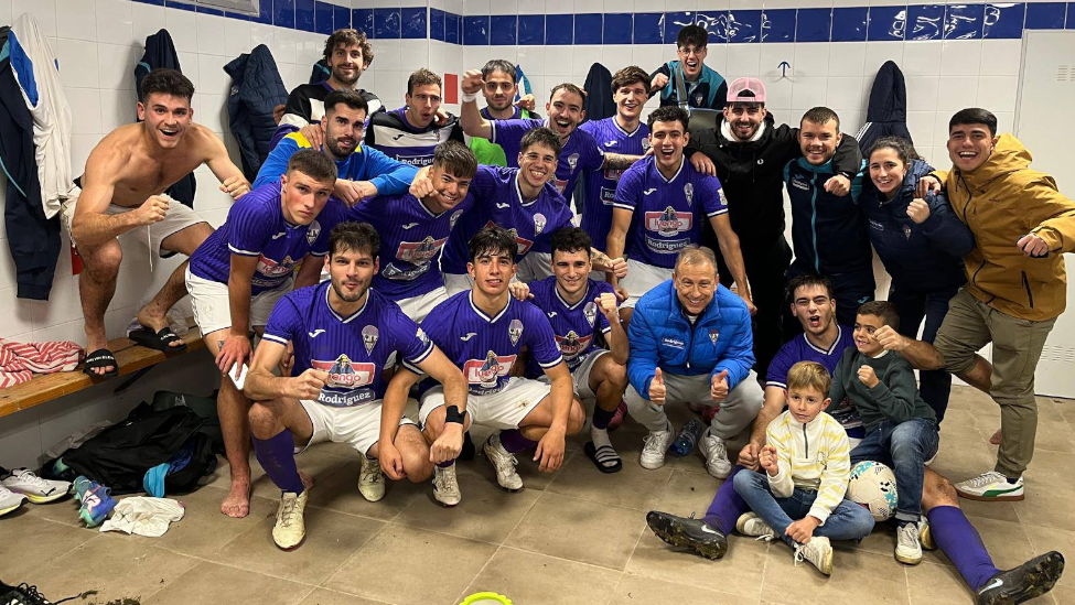 La Bañeza FC asalta Benavente con una victoria clave para los morados