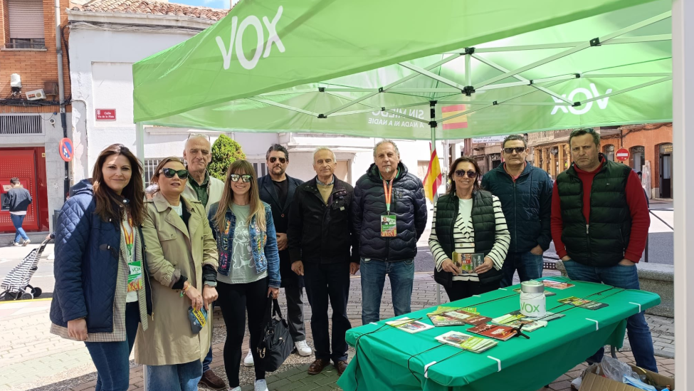 VOX La Bañeza se desmarca