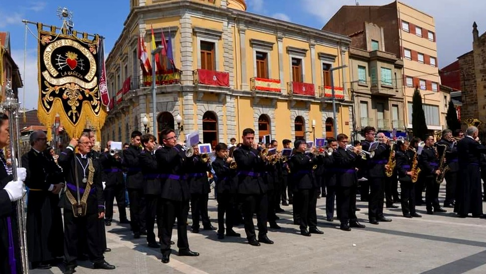 Ciudadanos propone una asignación anual de 1.000€ para cada Banda de Música de las Cofradías de La Bañeza