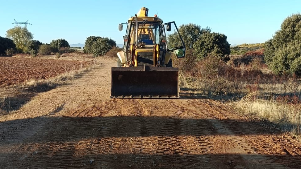 El BMR Repara y Mejora los Caminos de La Bañeza Tras el V Rallysprint de Tierra