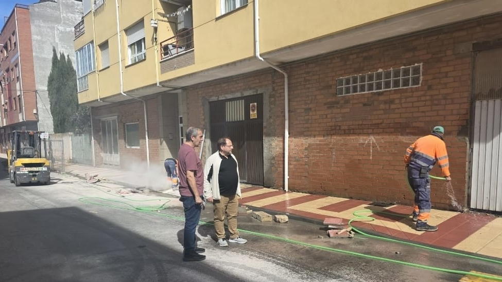 Finalizada la remodelación de aceras en la calle de Las Angustias con una inversión de más de 36.000 euros