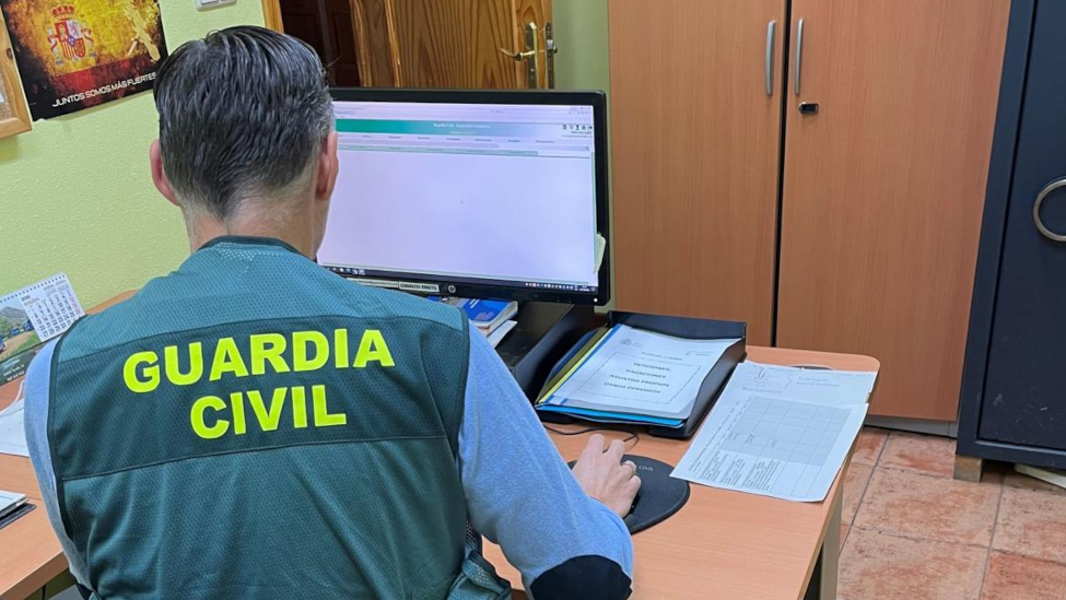 Suplantan la identidad de un vecino de La Bañeza y estafan a la Administración Pública casi 77.000€