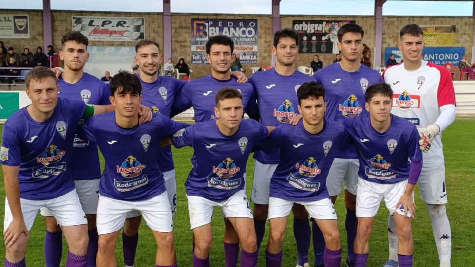 Dos de dos en casa: La Bañeza FC vuelve a ganar y suma tres puntos ante el Béjar Industrial