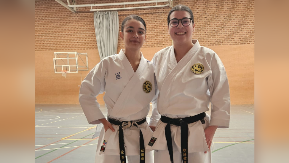 Miriam Alijas y Rebeca Malo consiguen el cinturón negro 2º DAN de kárate