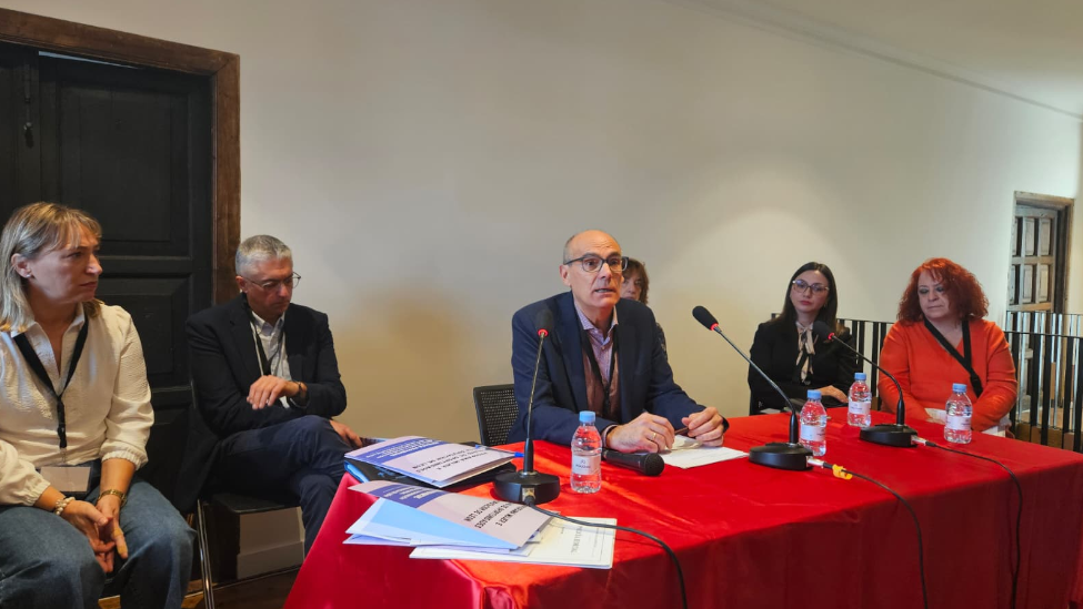 Presentan una guía de derechos y recursos para víctimas de violencia sexual